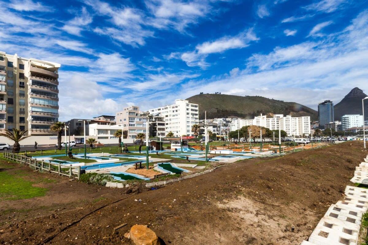 402 Marvol On Hall * Cape Town
